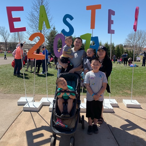 Meet your Posher🙋🏻‍♀️ - Picture 1 of 8